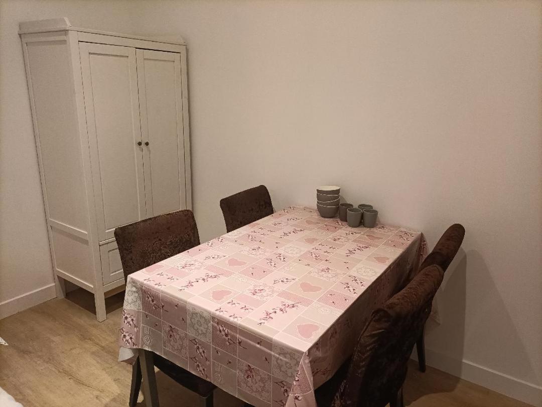 A 7 Minutes De L'Aeroport Cdg 1 Bed and Breakfast Thieux  Exteriör bild